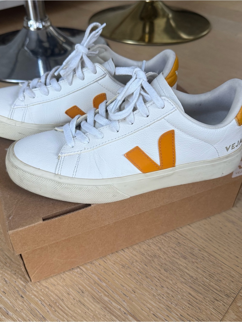 Veja Campo Extra White/Ouro Leather Low-Top Sneakers